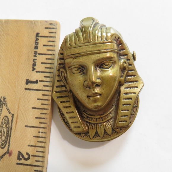 Vintage‎ Egyptian Pharaoh Face Brooch Pin Brass Tone Collectible Accessory - Picture 8 of 9